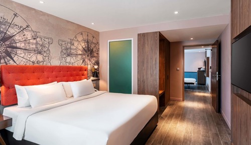 Habitación Deluxe doble, varias camas