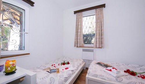 Villa familiar, 2 habitaciones, 2 baños (Morcote Magic View)