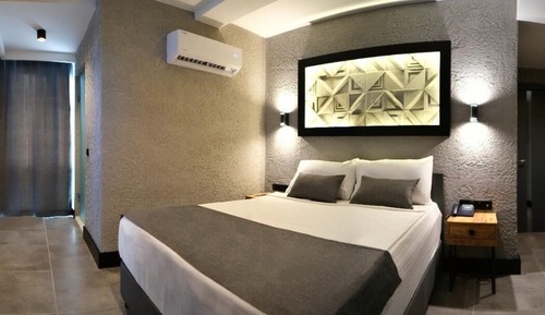 Habitación estándar con 1 cama doble o 2 individuales