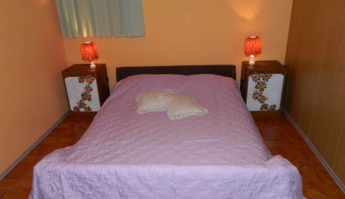 Apartamento (Two Bedroom Apartment with Terrace)