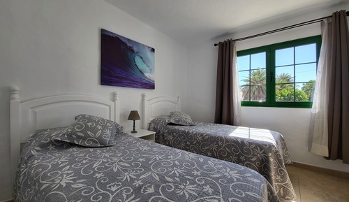 Apartamento superior, 2 habitaciones, balcón (I)
