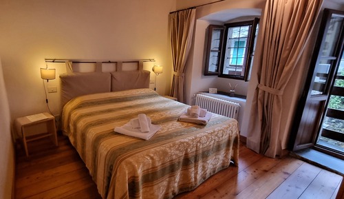 Habitación estándar con 1 cama doble o 2 individuales