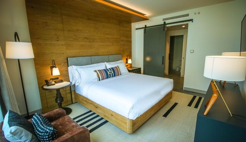 Habitación Deluxe, 1 cama de matrimonio grande, accesible para personas con discapacidad (Hearing)