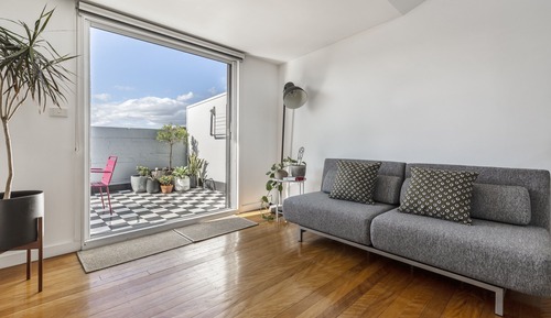 Apartamento de diseño, 2 habitaciones, patio, vistas a la ciudad