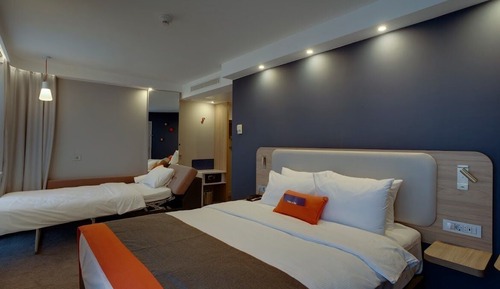 Habitación estándar, 1 cama de matrimonio con sofá cama
