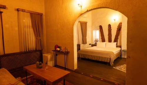 IGDE KING SUITE