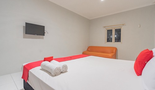 Habitación Deluxe (Reddoorz)
