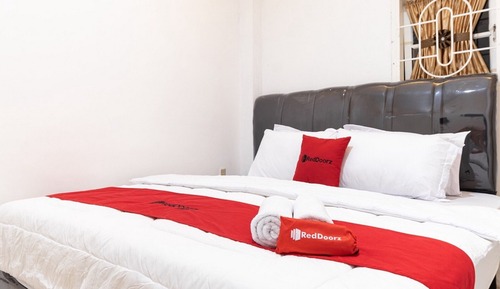 Habitación Premium (Reddoorz)