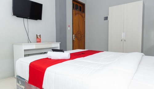Habitación doble (Reddoorz)
