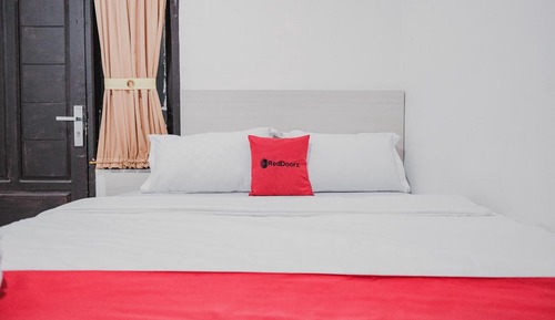Habitación doble (Reddoorz)