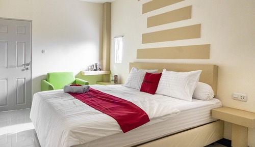 Habitación Premium (Reddoorz)