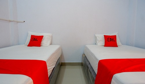 Habitación con 2 camas individuales (Reddoorz)