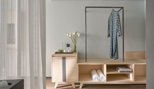Habitación Deluxe con 2 camas individuales, varias camas, vistas al jardín