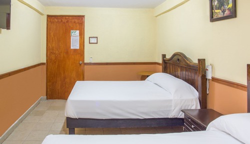 Habitación estándar, 2 camas de matrimonio