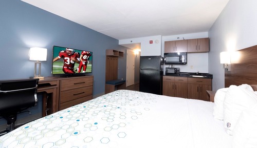 Estudio, 1 cama de matrimonio grande (Roll-In Shower, Smoke Free)