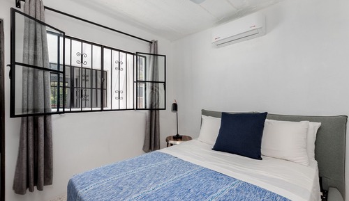 Cuale Condos 1 Bedroom #302 Romantic Zone