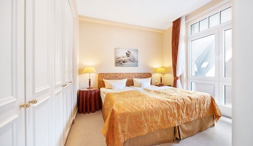 Suite junior, 1 cama de matrimonio, vistas a la ciudad