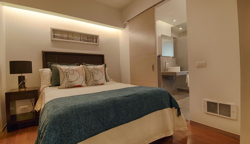 Apartamento ejecutivo, 2 habitaciones, balcón