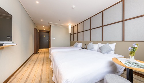 Habitación familiar con 2 camas individuales