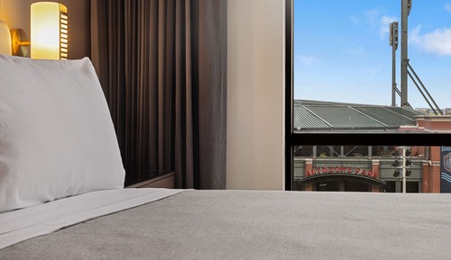 Habitación Premium, 1 cama de matrimonio grande (Mobility & Hearing, Roll-In Shower)
