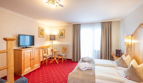 Habitación cuádruple, balcón