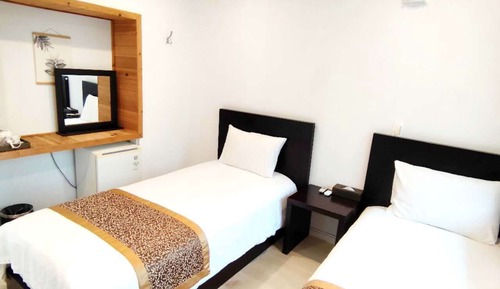 Habitación estándar con 2 camas individuales