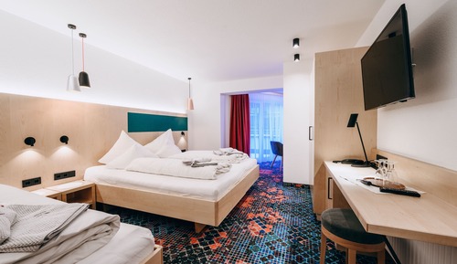 Habitación triple, balcón