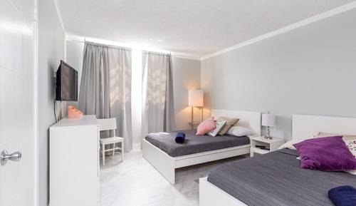 Apartamento de lujo, 2 habitaciones, cocina, vistas al mar