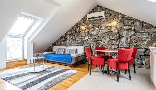 Apartamento (Potkrovlje)