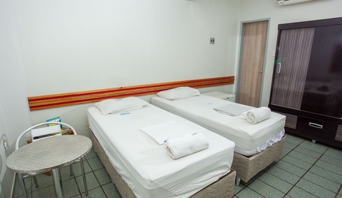 Habitación clásica con 2 camas individuales