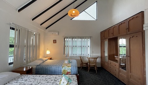 Habitación Premier con 1 cama doble o 2 individuales, varias camas