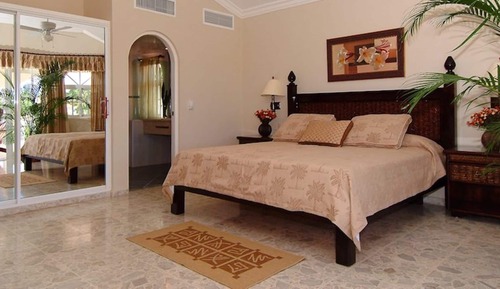 Villa, 3 habitaciones, fumadores, piscina privada