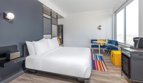 aloft, Habitación, 1 cama de matrimonio grande
