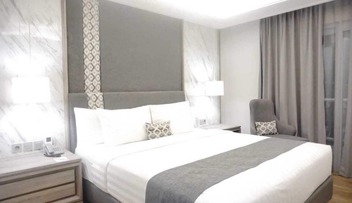 Habitación Deluxe, 1 cama de matrimonio grande, balcón