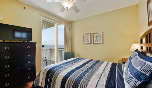 Apartamento, 3 habitaciones, balcón, vistas al mar (1601 W)
