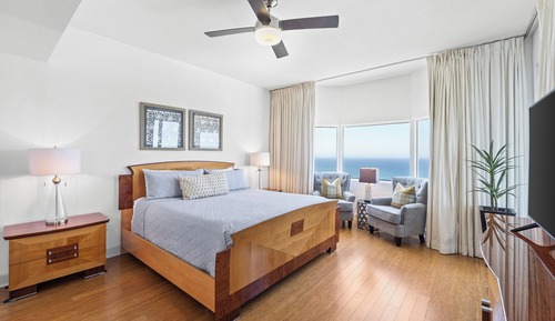 Ático, 4 habitaciones, balcón, vistas al mar (2801)