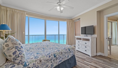 Apartamento, 2 habitaciones, balcón, vistas al mar (1703)