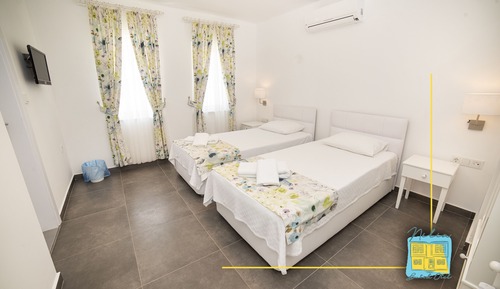 Habitación con 2 camas individuales