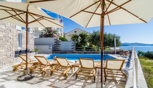 Apartamento (Two Bedroom Apartment with Sea View)