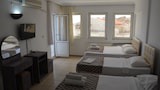 Classic Quadruple Room
