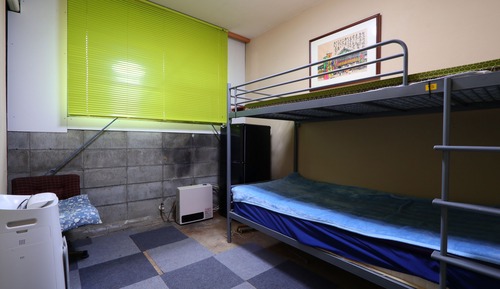 Dormitorio compartido estándar
