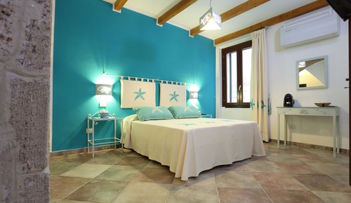 Habitación Deluxe con 1 cama doble o 2 individuales, baño privado (Stella Marina)