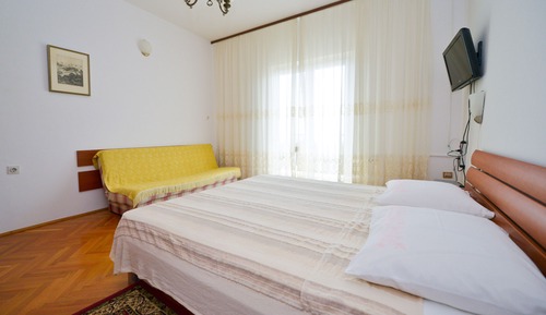 Apartamento, 2 habitaciones, fumadores, balcón