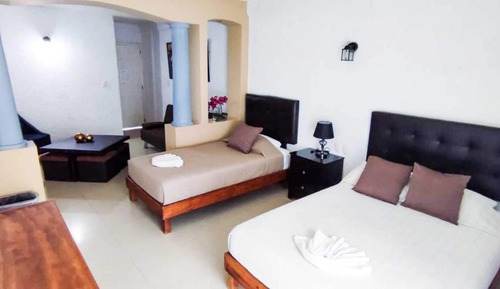 Habitación estándar, varias camas, no fumadores, balcón