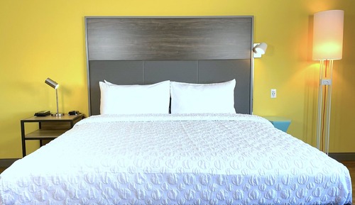 Habitación, 1 cama de matrimonio grande, accesible para personas con discapacidad, bañera