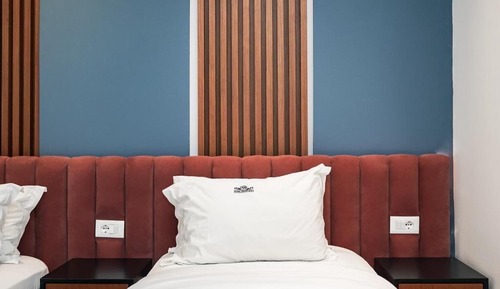 Triple Room with Sea View Blocked by pine Trees
