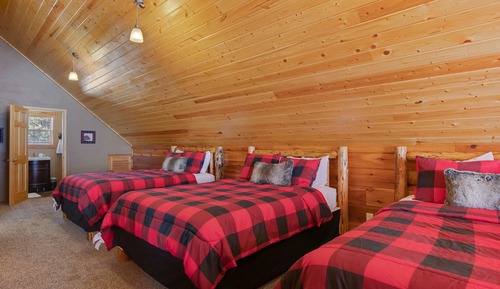 Chalet (3 Bedrooms)