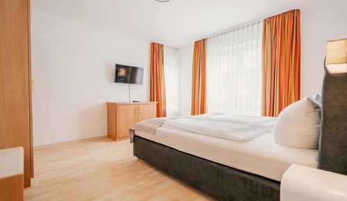 Apartamento, 2 habitaciones, en edificio anexo