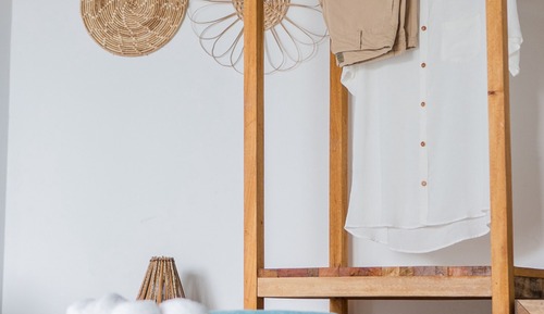 Habitación básica con 1 cama doble o 2 individuales, accesible para personas con discapacidad
