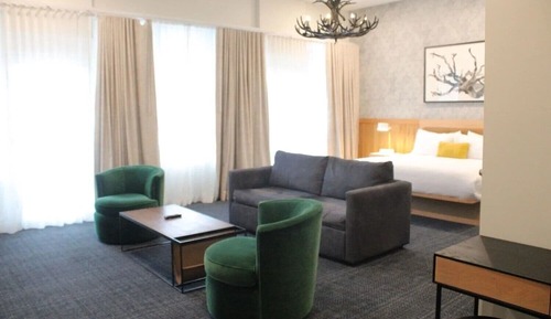 Habitación ejecutiva, 1 cama de matrimonio grande con sofá cama, balcón
